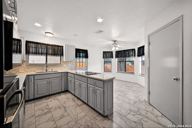 Image 5 of 16 For 16822 Summer Creek