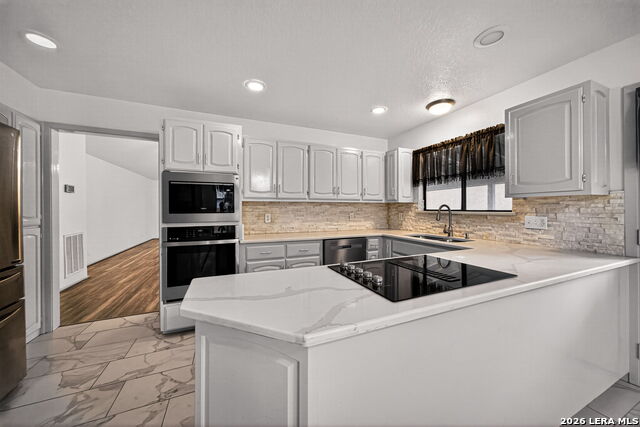 Image 6 of 16 For 16822 Summer Creek