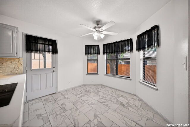 Image 7 of 16 For 16822 Summer Creek