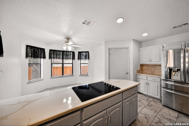 Image 8 of 16 For 16822 Summer Creek