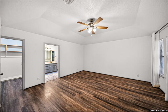 Image 9 of 16 For 16822 Summer Creek