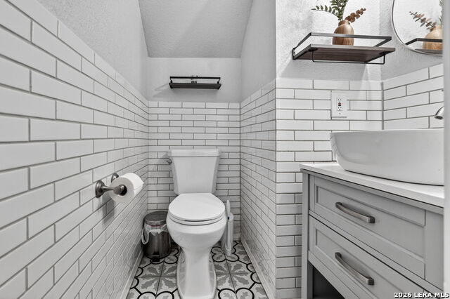 Image 32 of 35 For 11127 Quail Pass