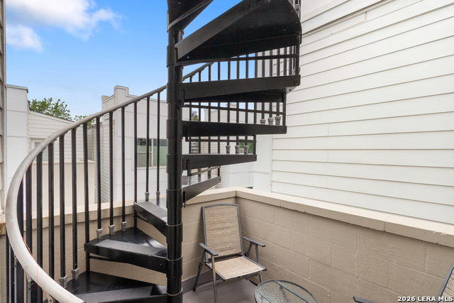 Image 14 of 20 For 408 Lewis  