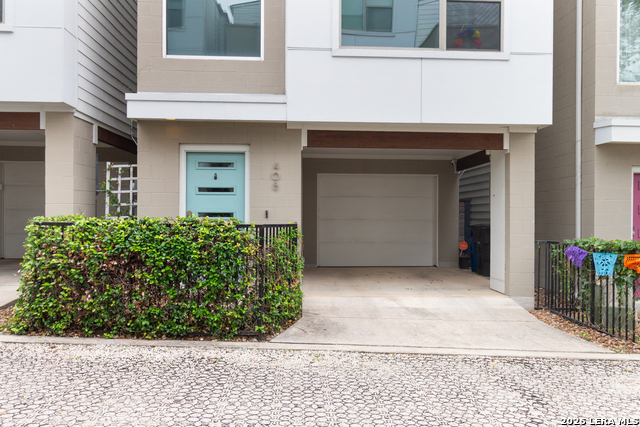 Image 2 of 20 For 408 Lewis  