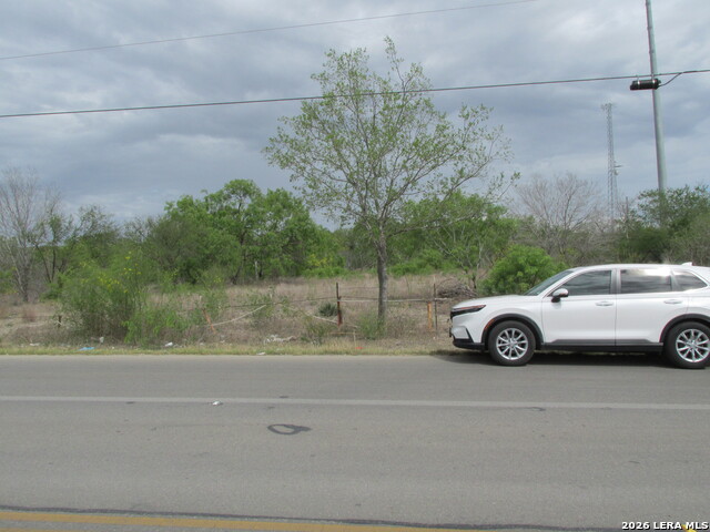 Listing photo id 2 for T.b.d Holm W