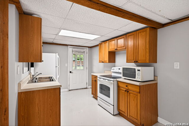 Image 26 of 51 For 199 Lakeshore Dr S