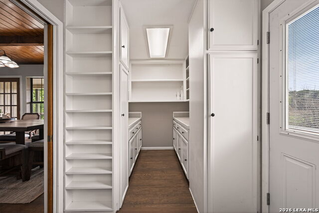 Image 30 of 51 For 199 Lakeshore Dr S