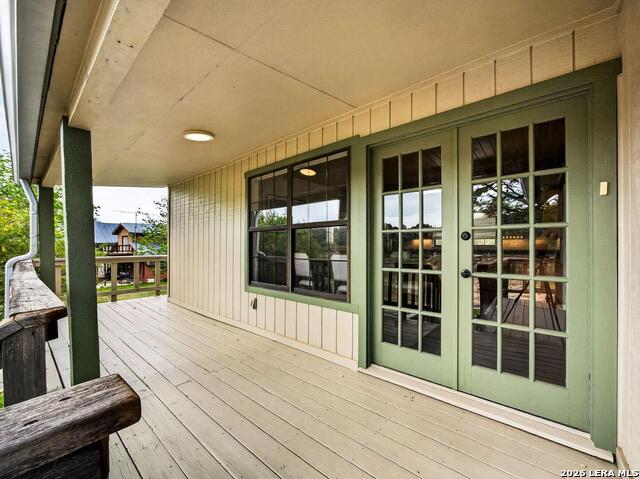 Image 33 of 51 For 199 Lakeshore Dr S