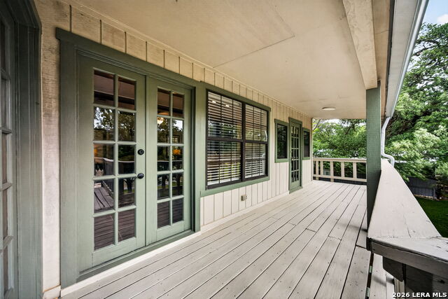 Image 34 of 51 For 199 Lakeshore Dr S