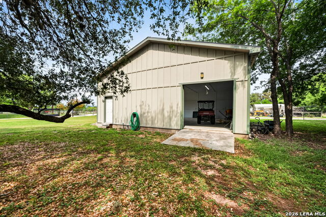 Image 40 of 51 For 199 Lakeshore Dr S