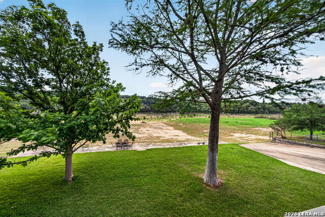 Image 44 of 51 For 199 Lakeshore Dr S