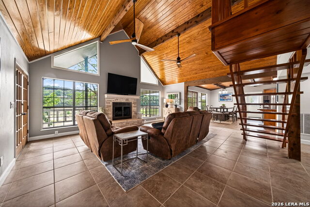 Image 9 of 51 For 199 Lakeshore Dr S