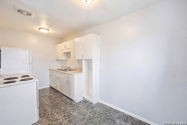 Image 12 of 20 For 6641 San Pedro Ave