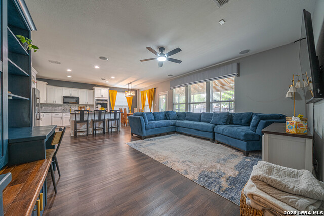 Image 7 of 36 For 206 Olympic Dr