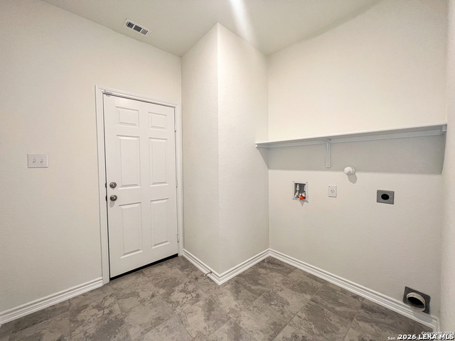 Listing photo id 13 for 4555 Whispering Oak