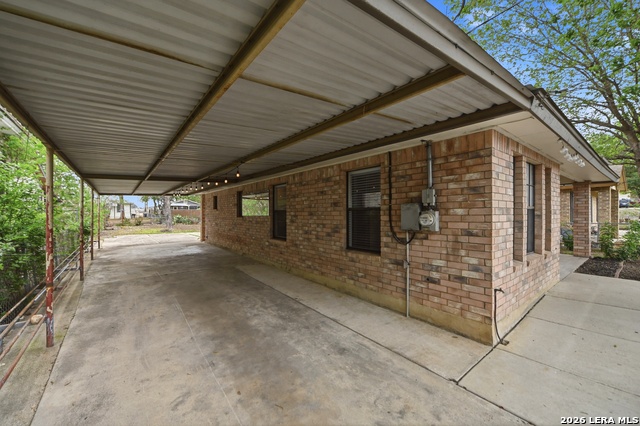 Image 19 of 24 For 425 Sandmeyer St