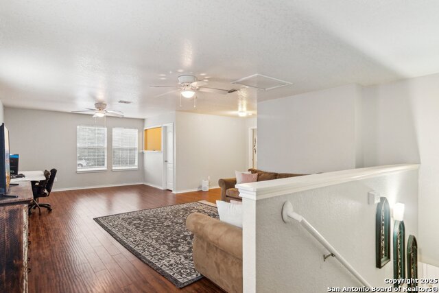 Image 25 of 41 For 141 Gatewood Fls