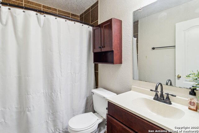 Image 34 of 41 For 141 Gatewood Fls