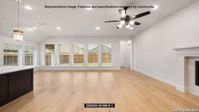 Image 6 of 11 For 726 Grand Legacy