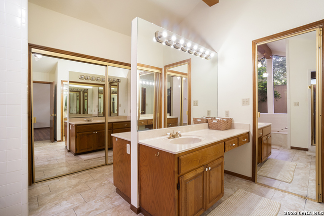 Image 24 of 40 For 13137 Hunters Ledge