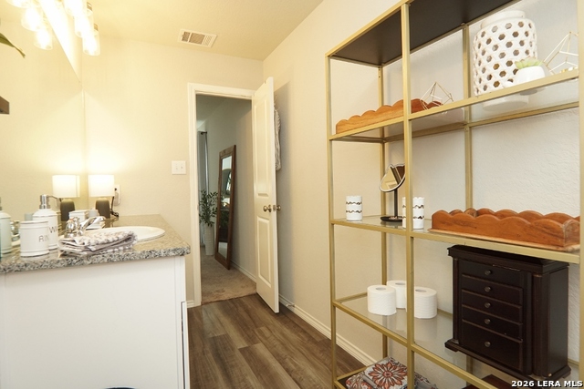 Image 22 of 35 For 4231 Mesa Cv