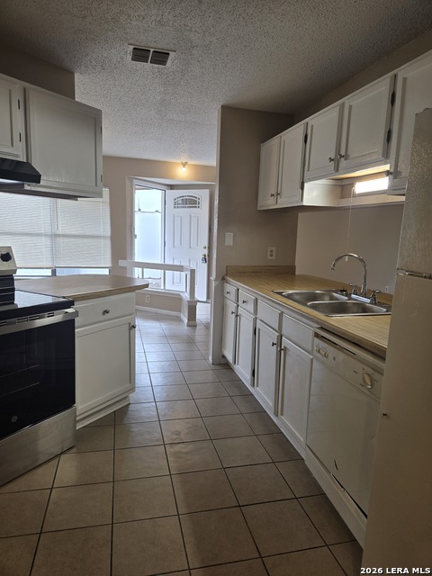 Image 4 of 14 For 5719 Country Sun Dr