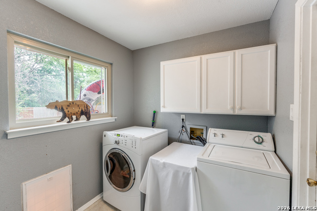 Image 10 of 25 For 211 Forrest Trl