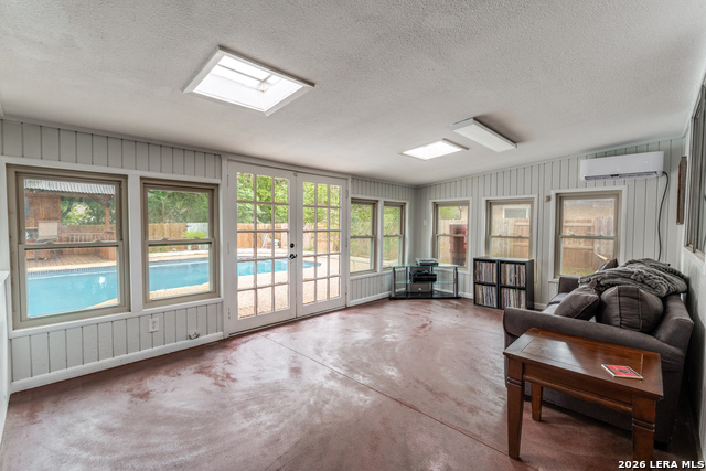 Image 11 of 25 For 211 Forrest Trl