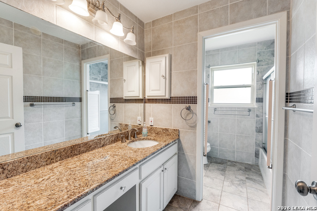 Image 15 of 25 For 211 Forrest Trl