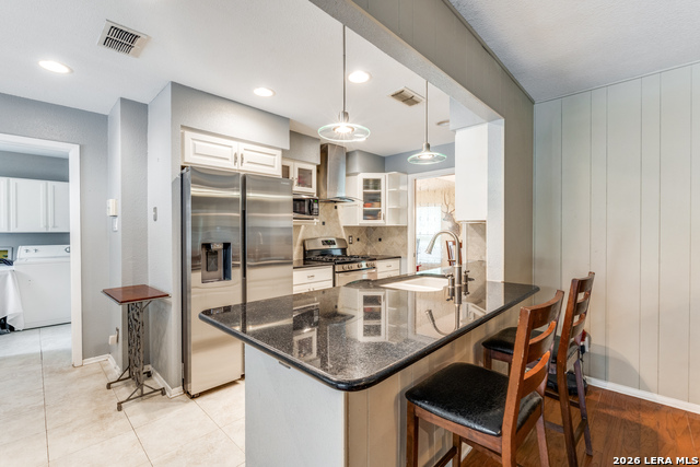 Image 9 of 25 For 211 Forrest Trl