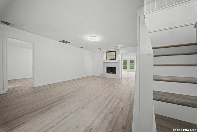 Image 4 of 26 For 3364 Butterleigh