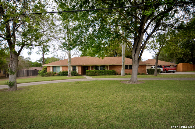 Details for 608 F St  , Floresville, TX 78114