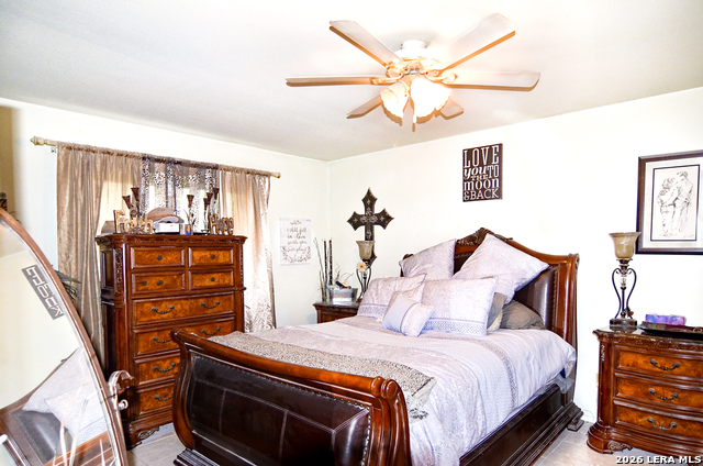 Image 16 of 28 For 608 F St  