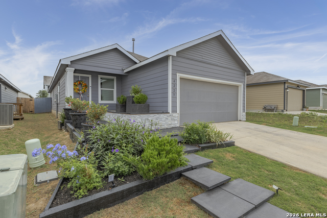 Image 2 of 42 For 4223 Osmosis Dr