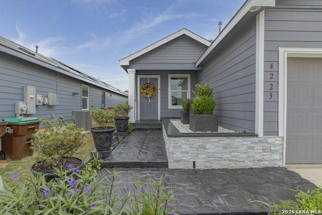 Image 4 of 42 For 4223 Osmosis Dr