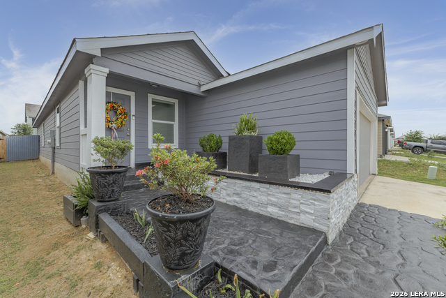 Image 5 of 42 For 4223 Osmosis Dr