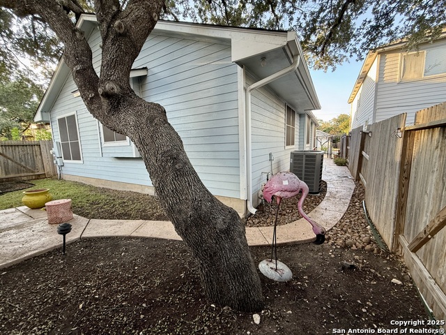 Image 20 of 27 For 18 Brieley  