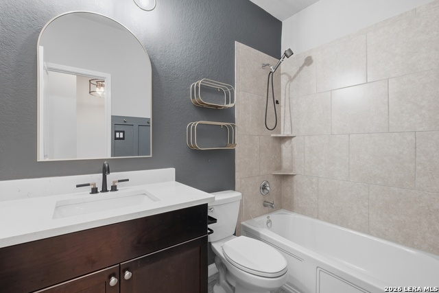 Image 27 of 32 For 32125 Cardamom Way