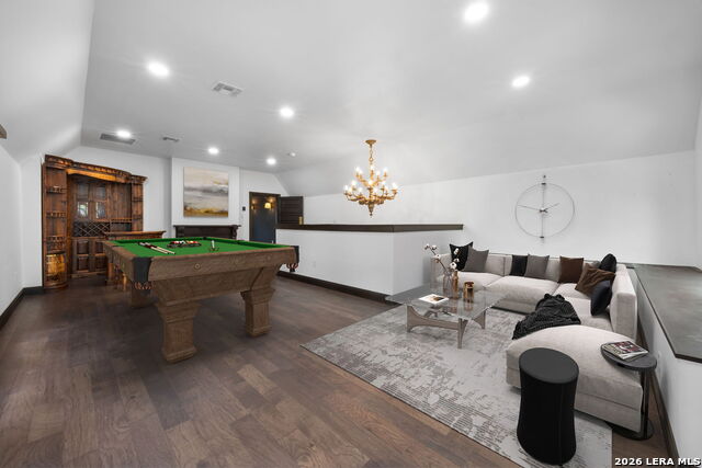 Image 18 of 42 For 232 Meadowbrook Dr