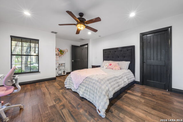 Image 30 of 42 For 232 Meadowbrook Dr