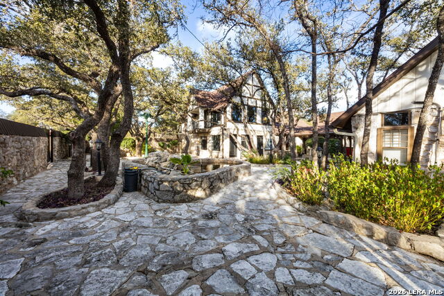 Image 33 of 42 For 232 Meadowbrook Dr