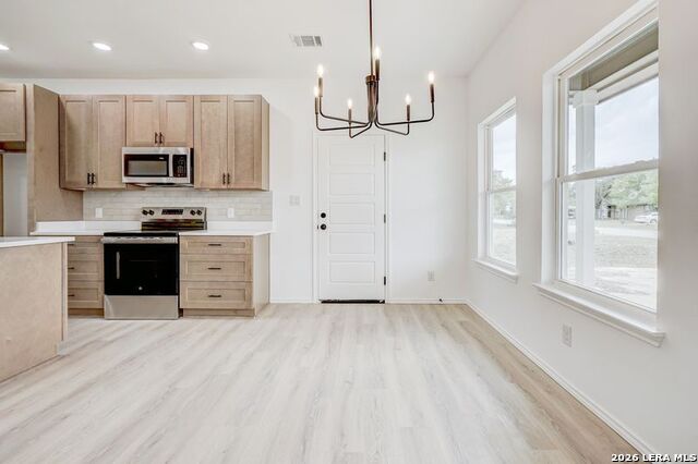 Image 10 of 28 For 3514 Woodville