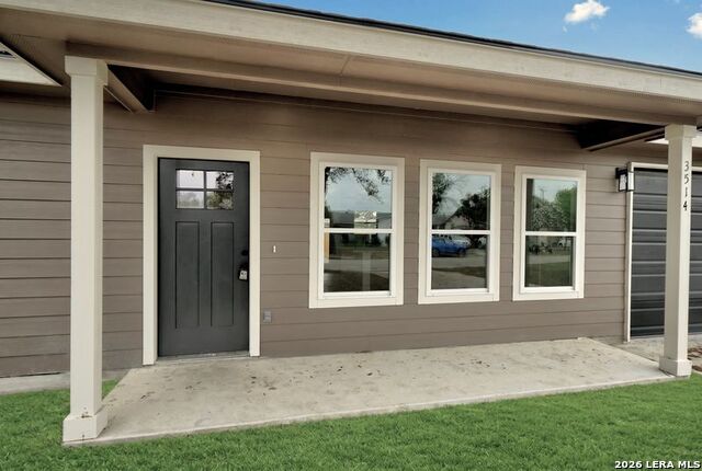 Image 4 of 28 For 3514 Woodville