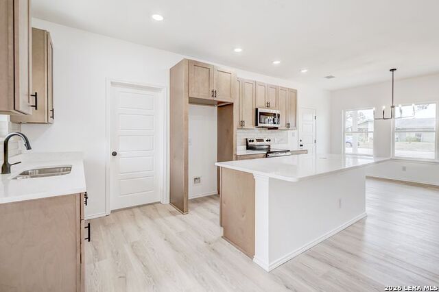 Image 7 of 28 For 3514 Woodville