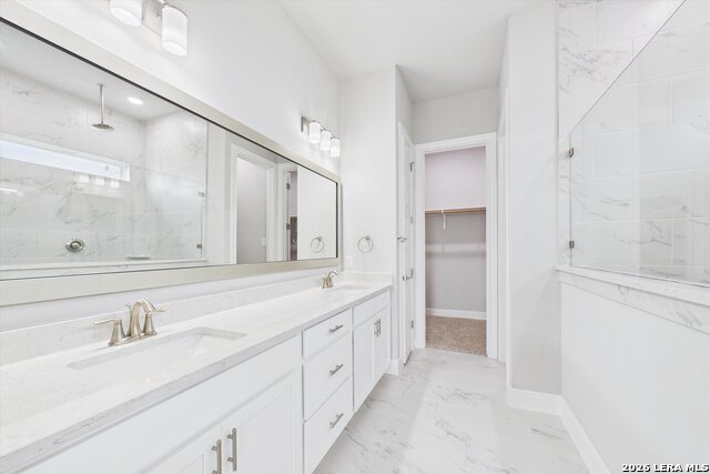 Image 12 of 35 For 305 Venado Oaks