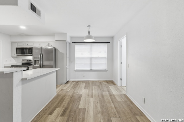 Image 12 of 39 For 6106 Vance Jackson Rd  1