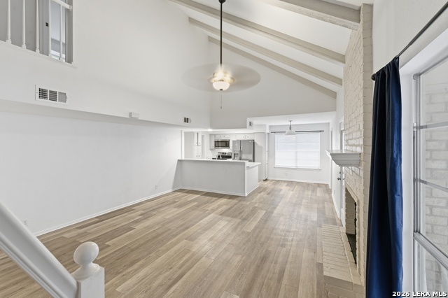 Image 15 of 39 For 6106 Vance Jackson Rd  1