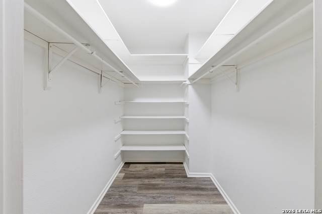 Image 24 of 39 For 6106 Vance Jackson Rd  1