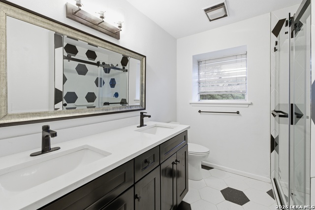 Image 27 of 39 For 6106 Vance Jackson Rd  1