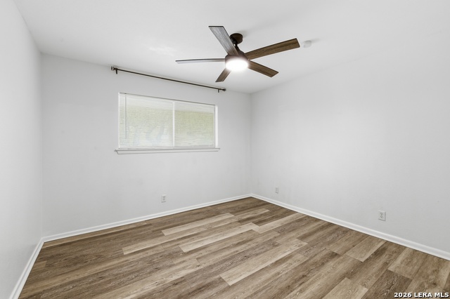 Image 32 of 39 For 6106 Vance Jackson Rd  1